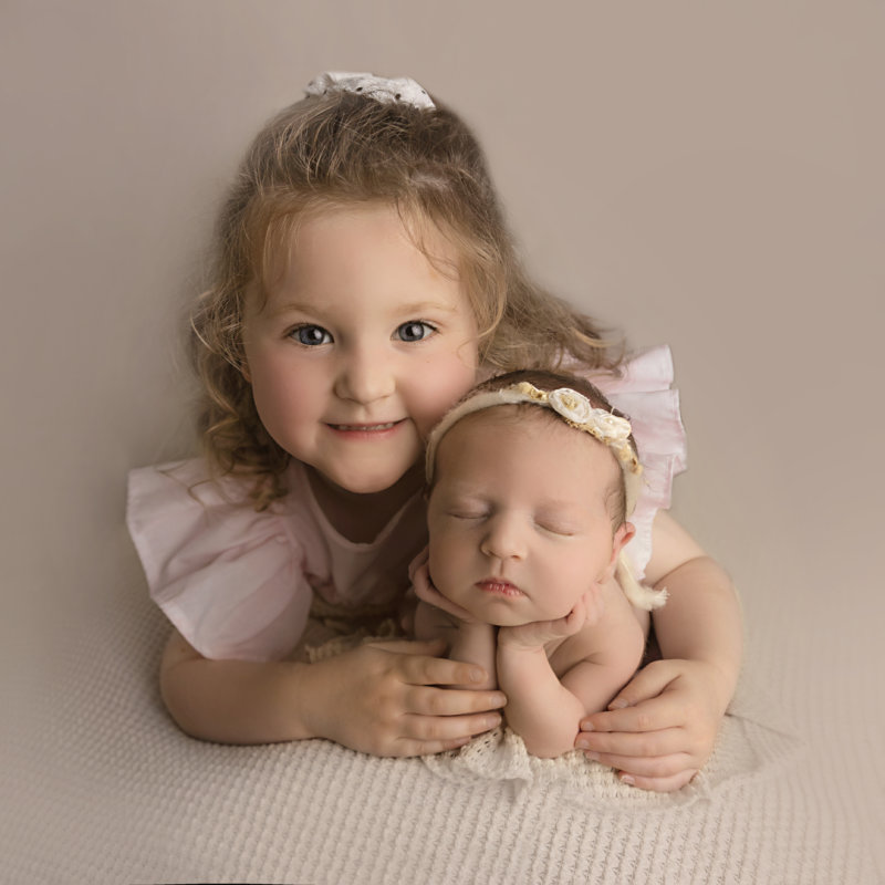 Manchester newborn photographer sisters siblings