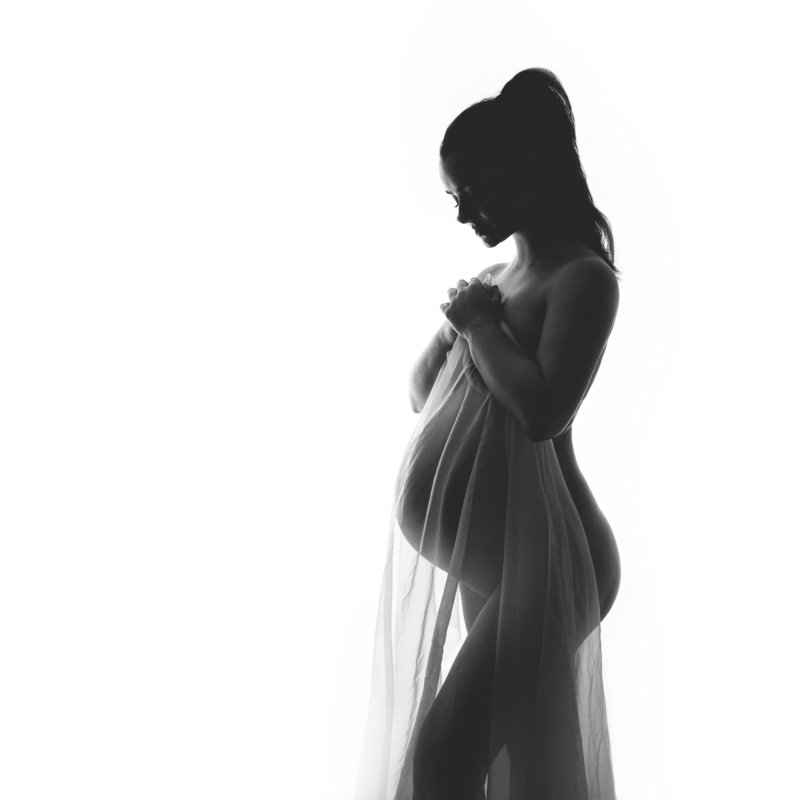 maternityphotographer stockport back lit simple